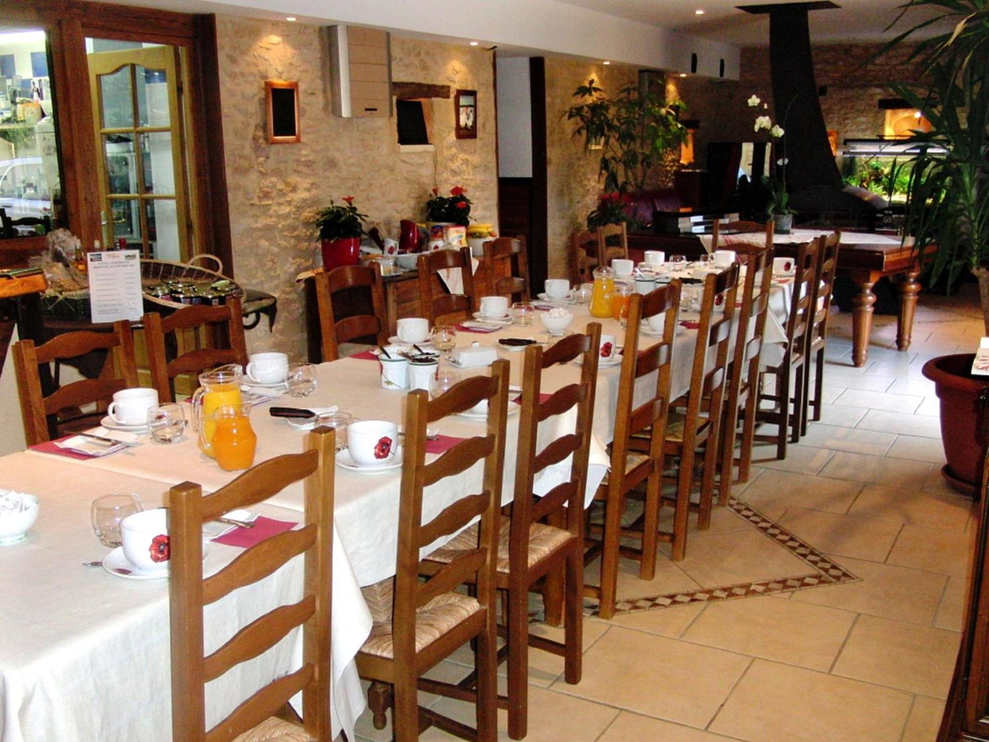 Chambres D'Hotes Les Peyrouses 사흘라 라 카네다 외부 사진