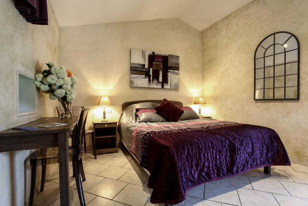 Chambres D'Hotes Les Peyrouses 사흘라 라 카네다 외부 사진